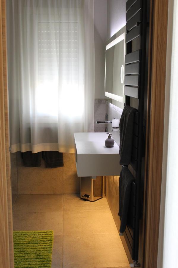 Villa Martina Luxury Rooms Desenzano del Garda Eksteriør billede