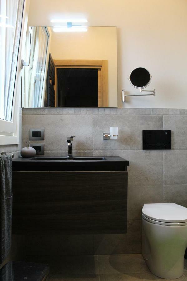 Villa Martina Luxury Rooms Desenzano del Garda Eksteriør billede
