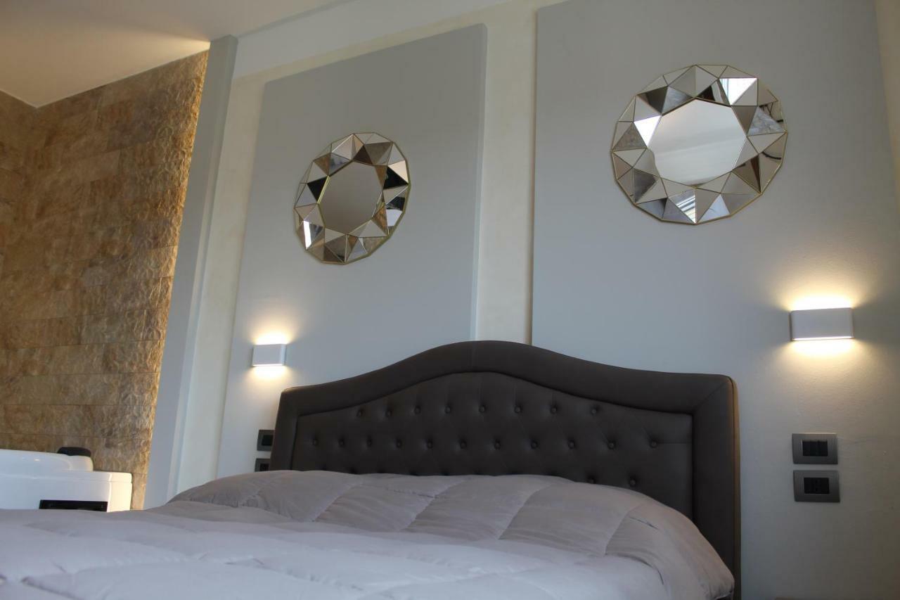 Villa Martina Luxury Rooms Desenzano del Garda Eksteriør billede