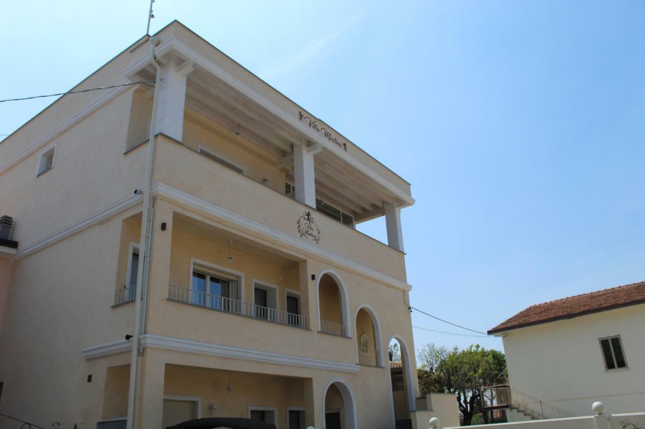 Villa Martina Luxury Rooms Desenzano del Garda Eksteriør billede