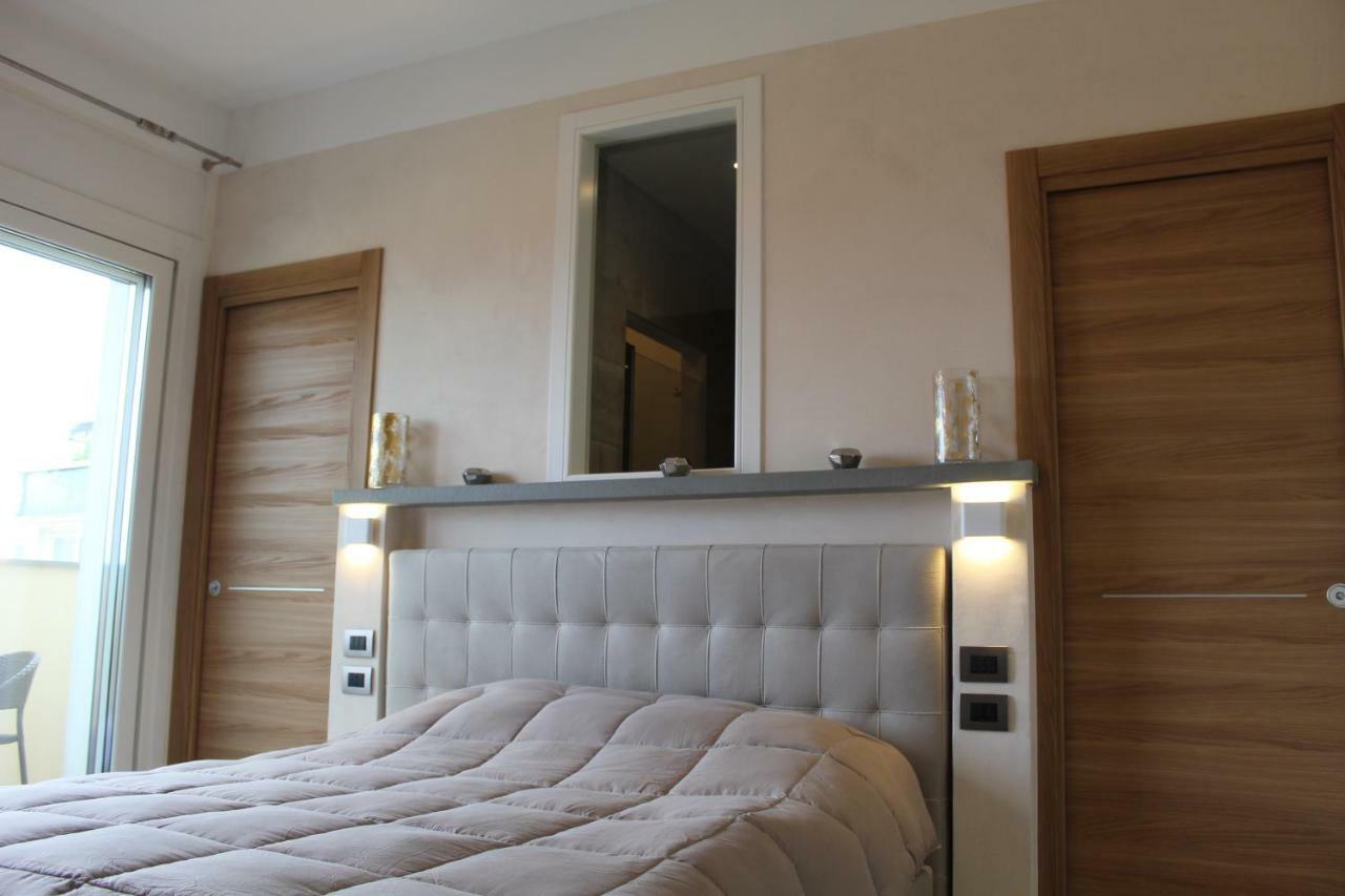 Villa Martina Luxury Rooms Desenzano del Garda Eksteriør billede